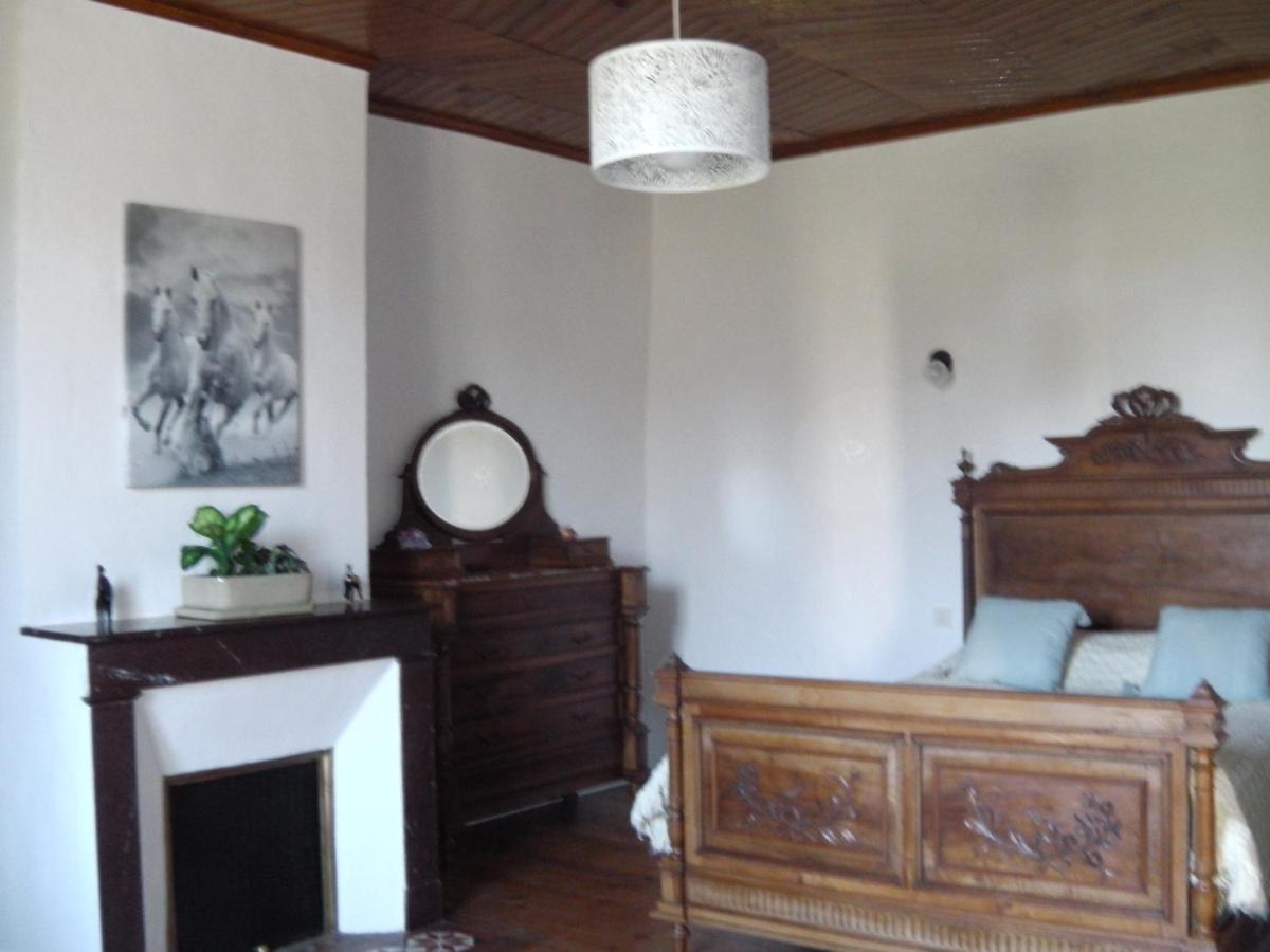 Bed and Breakfast Aux Vieux Fours Noaillac Exterior foto